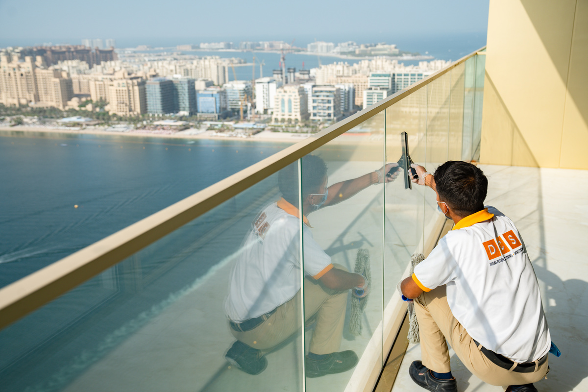 Window Cleaning by DMAIDS